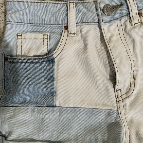 PacSun Eco Light Blue Quilted Mom Shorts - Picture 4 of 7